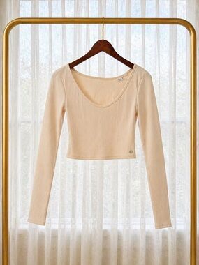 Roxy Cream Scoop-Neck Ribbed Long-Sleeve Crop Top